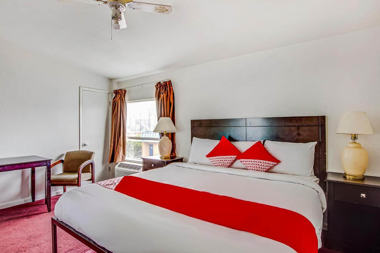 Americas Best Value Inn San Antonio Airport South Bagian luar foto