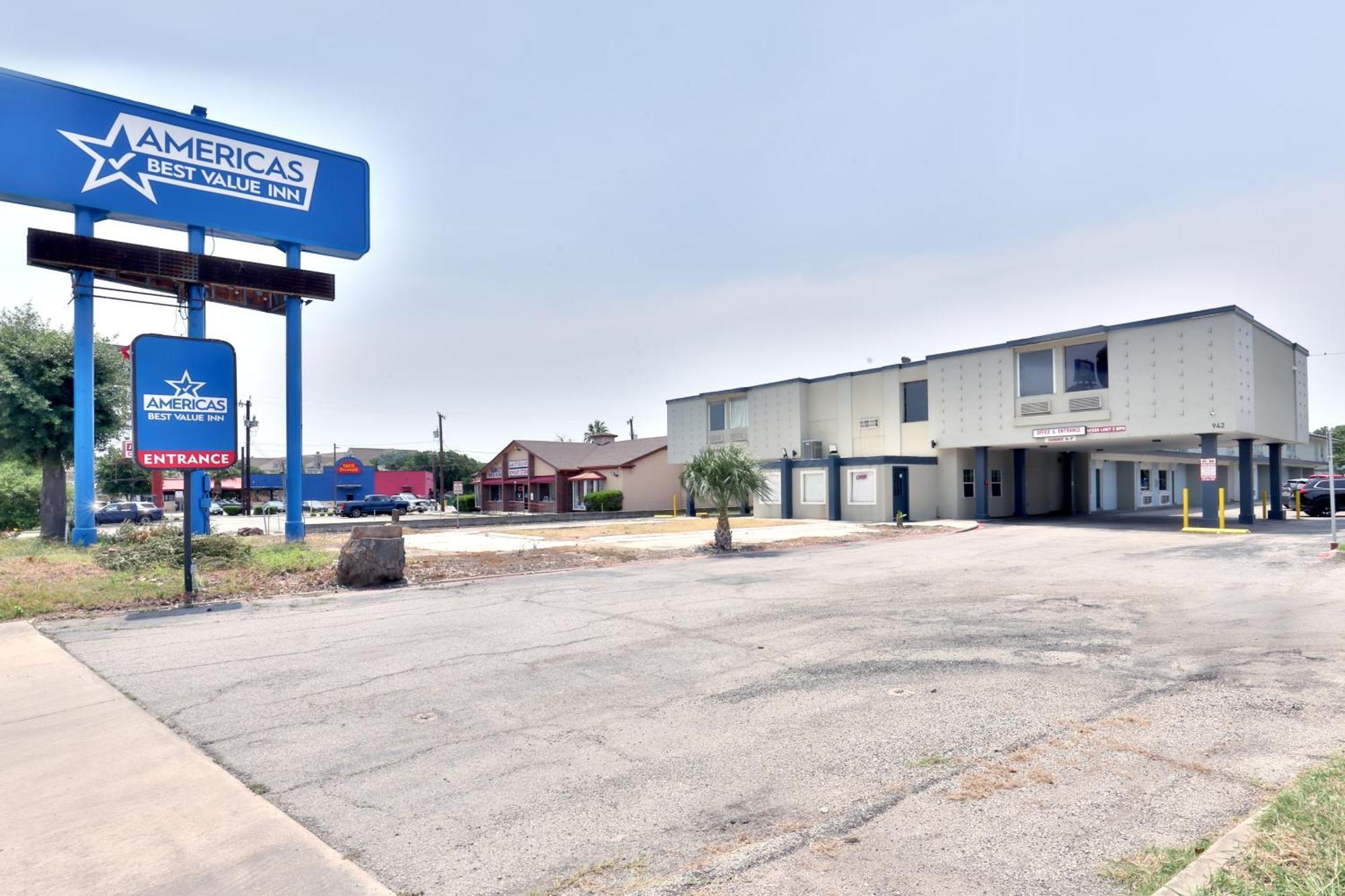 Americas Best Value Inn San Antonio Airport South Bagian luar foto
